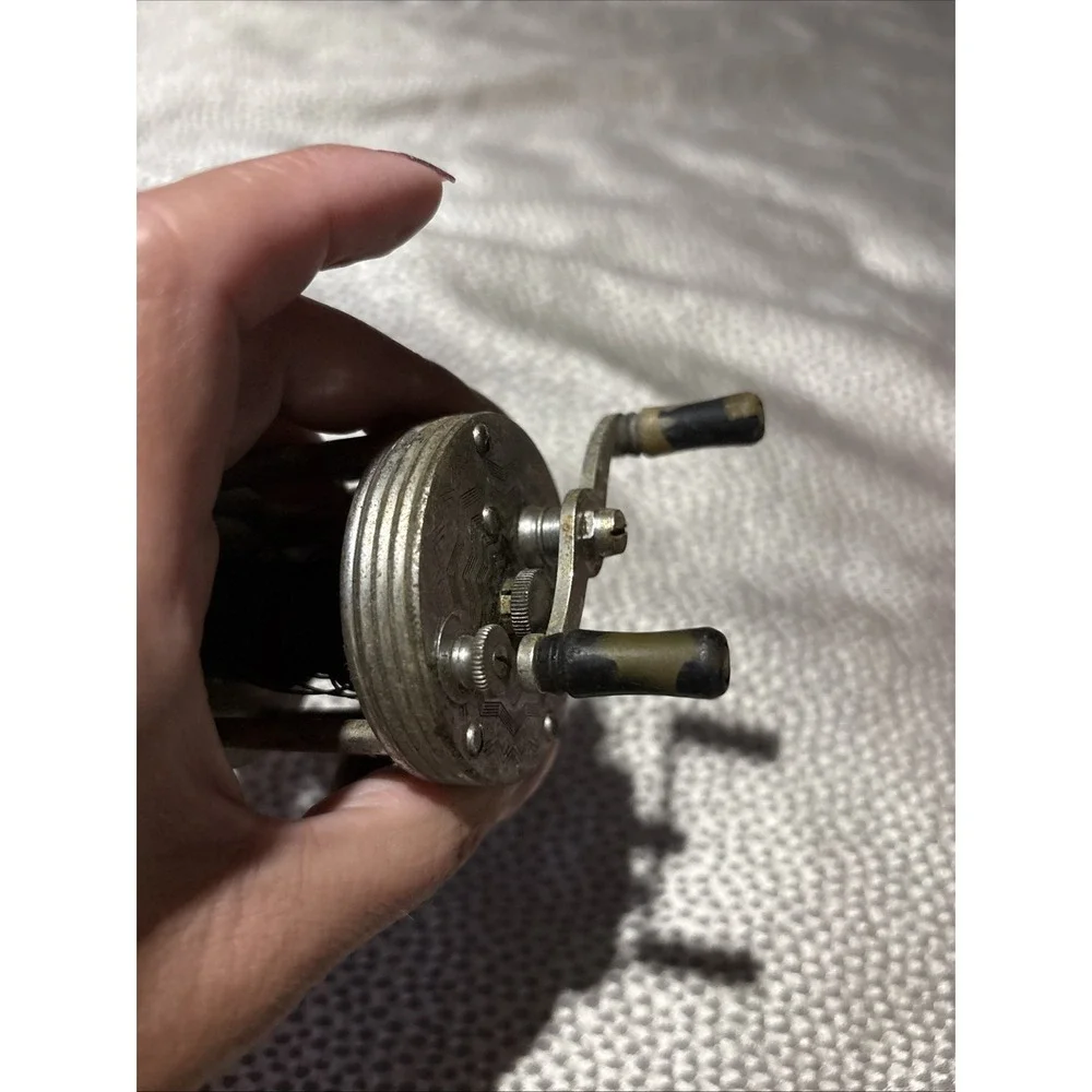 Vintage Wards Precision Model 40 Engraved Baitcasting Reel